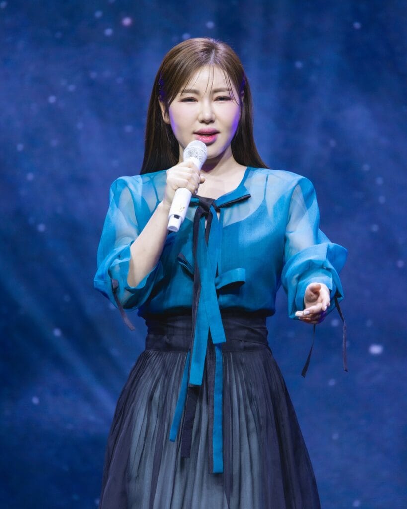 송가인, ‘헬로라이브’ 팬미팅 생중계 및 티켓 오픈!
